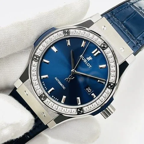top-tier watch HublotBig Bang Sang Bleu series V3 upgraded version men's blue dial blue belt mechanical leather strap watch front view