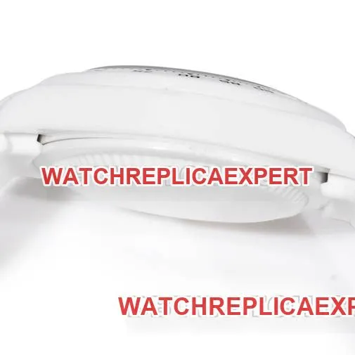 collectible watches TW Factory Ditoner Rolex white case white rubber strap front real picture
