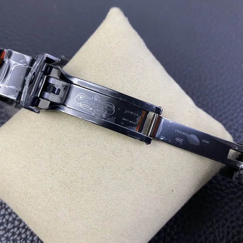 Rolexreplica watch 116710 black and white two-color ceramic dial Black Samurai Oreo front view