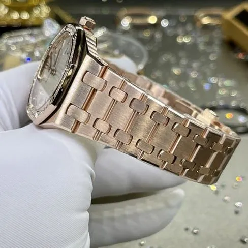 top-tier watch Audemars Piguet men's white dial gold band Royal Oak automatic movement watch front view