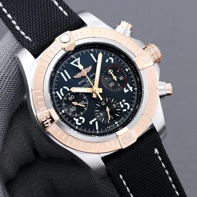 top-tier replicatwBreitling Avengers B01chronograph men's watch detail shots