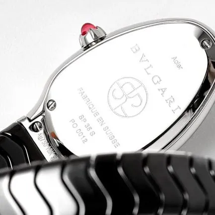 Bvlgaritop-tier watch women's black dialrubber strapquartz back cover picture