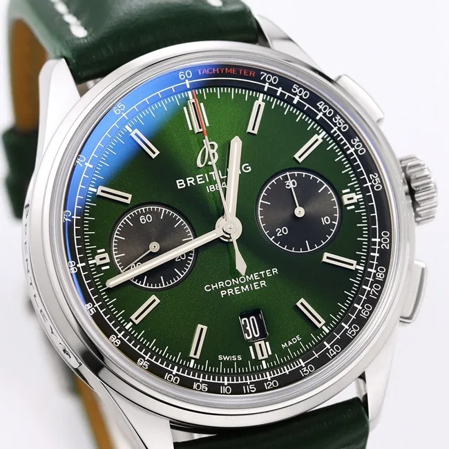GF Factory new Breitlingtop-tier watch men's green dial green strap v2 upgraded version automatic movementleather strap watch front view