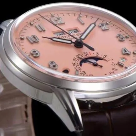 The big factory high-quality replicaGR spends a lot of money to create a classic timepiece—Patek Philippe pink 5320G-001 super complex timepiece with a diameter of 40 mm detail shots