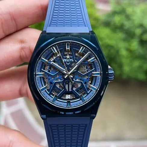 top-tier replicaLF Zenith blue dialDEFY series new upgraded version of men's watch front view
