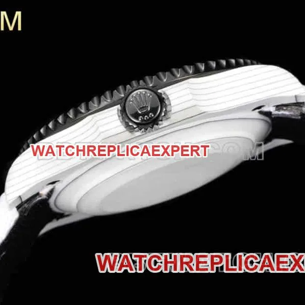 PPM factory RolexSubmariner1:1super clonegreen dial carbon fiber 3135 white leather strap front live photo