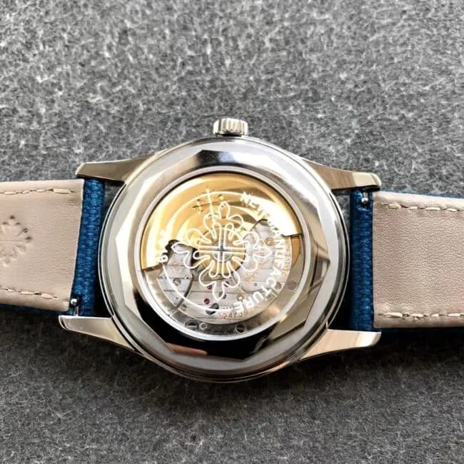 Side view of Patek Philippereplica watch new product Pranglaiwute Watchmaking Building commemorative model