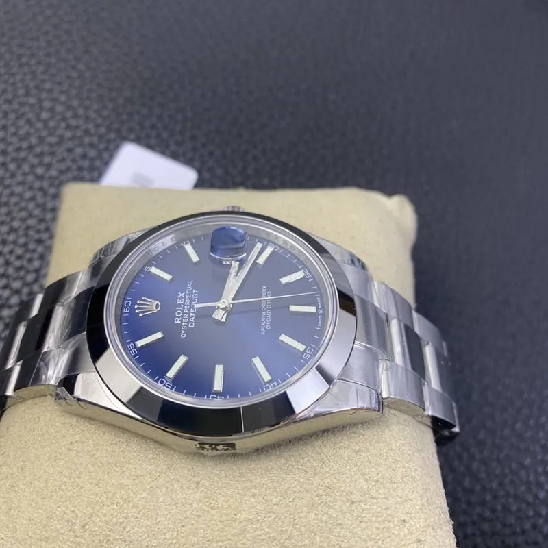 Rolextop-tiersuper watch aperture log series men's mechanical watch front view