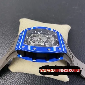 How many parts are in a Rolex, how much