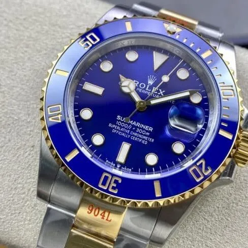 VS Factorytop-tier replicaRolex gold and blue Submariner 41mm new shell type genuine open mold men's mechanical watch front view
