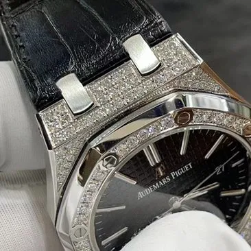 Audemars Piguettop-tiersuper watch men's black dial black belt leather strap mechanical watch front view