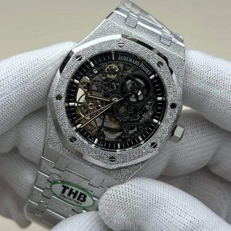 THBAudemars PiguetRoyal Oak1:1super dark gray hollow plate steel bracelet model 15407front live photo