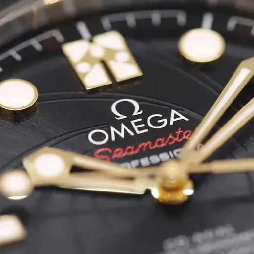 OR factory Omegatop-tier watch 42mmSeamaster300 men's black dialrubber strap watch front view