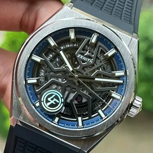 Big factory high-quality replicaLF Zenith DEFY series new upgraded version of Land Rover's iconic flower wheel high-value hollow men's watch front view