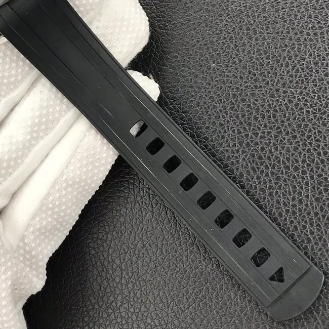 OR factory top-tier replicaOmegaSeamaster 300m men's black dialrubber strap42mm watch front view