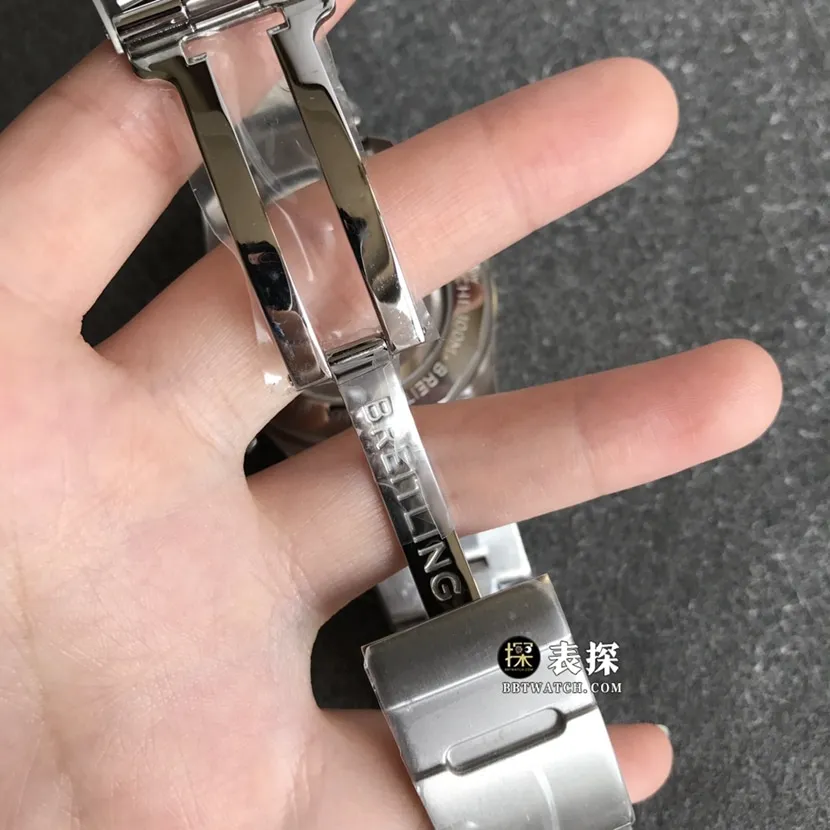 BL factory Breitling Legend Aviation top-tier watch men's black panda dial steel bracelet model pictures and prices front live photo