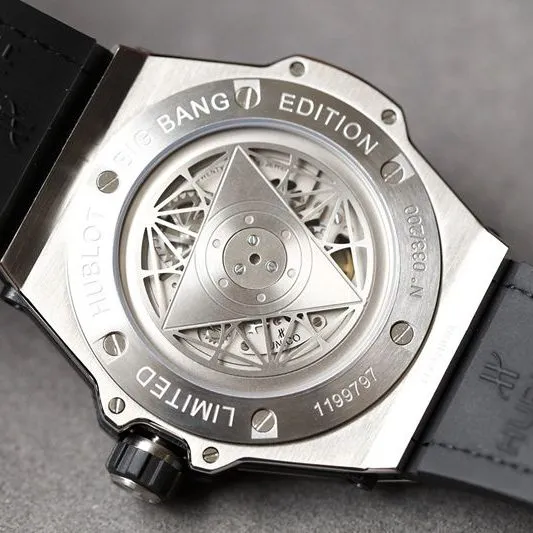 Hublot top high-quality watches BigBang series tattoo men's mechanical white disk watch front view