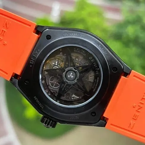 top-tiersuper cloneLF Zenith black dialDEFY series new upgraded version of men's watch side view