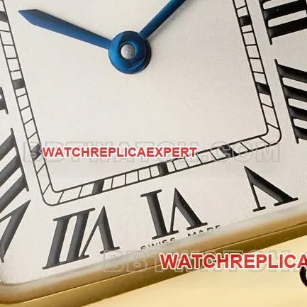 watch Santos Cartiersilver dialyellow gold circle quartz movementfront live photo