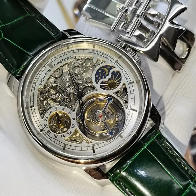 top-tier watch Vacheron Constantin men's white dial green strap fully automatic movementleather strap watch front view