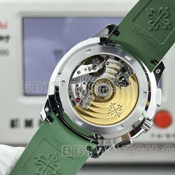 collectible watch Patek PhilippeP1 factory grenade green dial mechanical green rubber model 5968front live photo