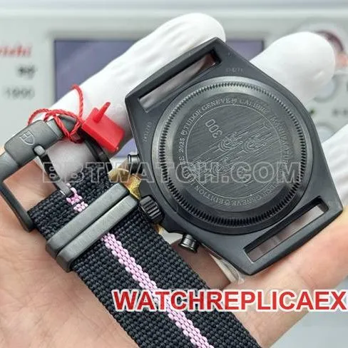 collectible watch submersible V+ factory Tudor purple 7750 mechanical front live photo