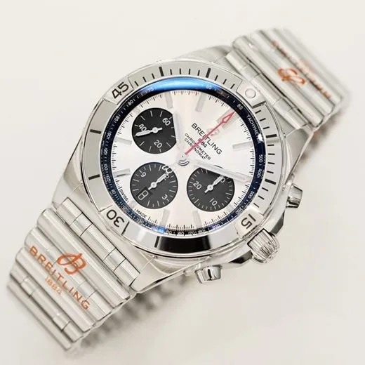 GF Factorytop-tier watch Breitling men's white dialsteel bracelet mechanical watch detail shots