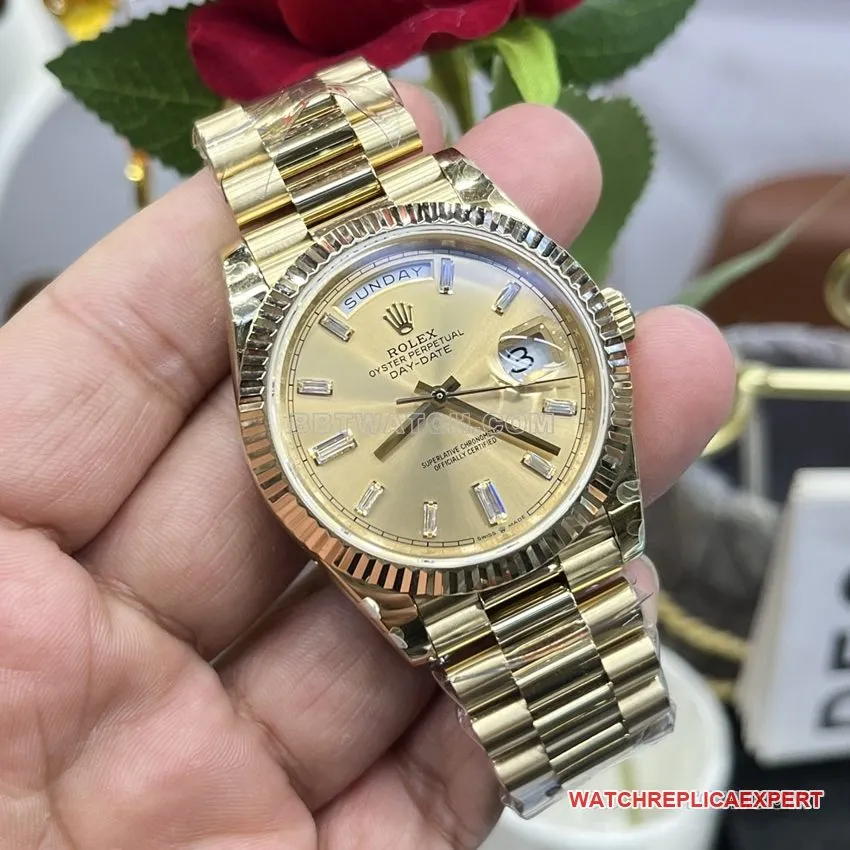 GM FactoryRolexDay-Date type top-tier 1:1super champagne tray m228238-0005front live photo