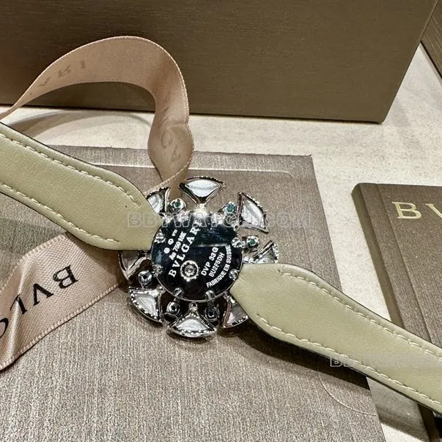 Bvlgari1:1super white mother of pearl dial green model 103505front live photo