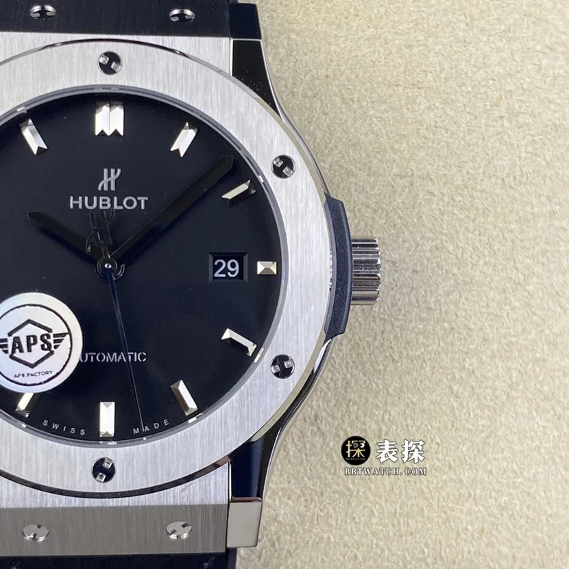Hublot ceiling, APS classic fusion watch, front view