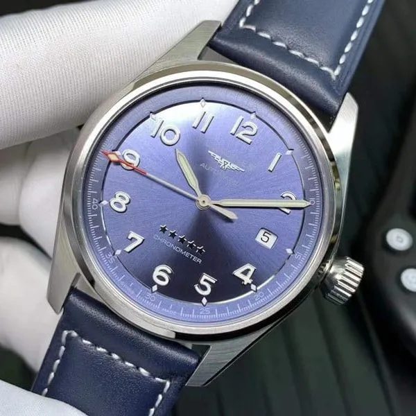high-quality replicaLongines watch pioneer series five-star admiral blue dial mechanical watch front view