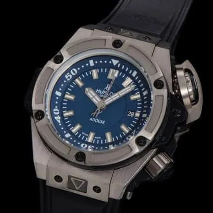 top-tier watch Hublot HUBLOTtitanium case king supreme lumeblue dial1400automatic men's mechanical watch detail shots