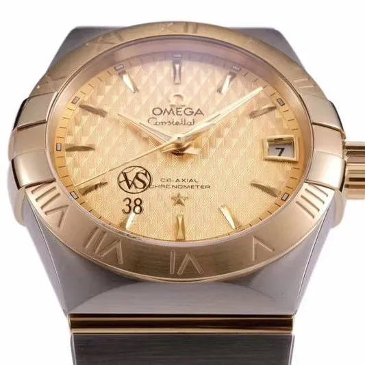 Omegasuper temperament model vs. constellation rose gold plate temperament model 8500 mechanical watch detail shots