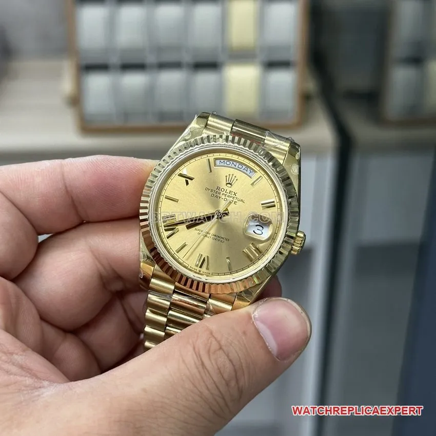 GM FactoryRolexDay-Date type gold plate m228238-0006front live photo