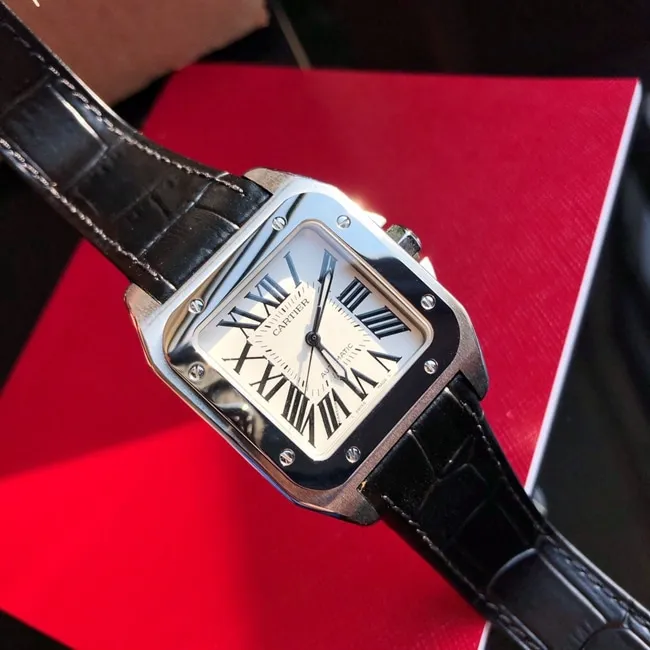 top-tier watch Cartier men's white dial black belt automatic movementleather strap watch front view