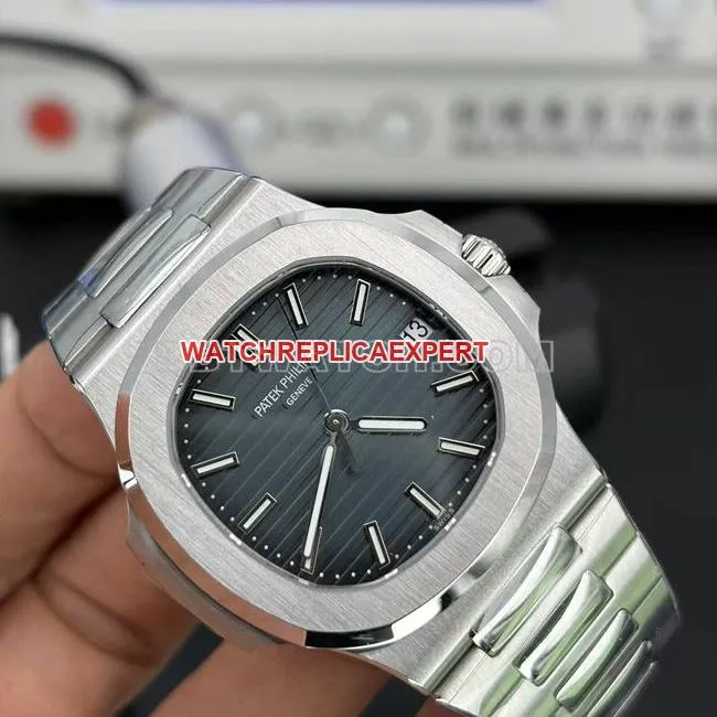 Patek Philippe collectible watch DDF factory Nautilus40mmblue dial324 mechanical 5711front live photo