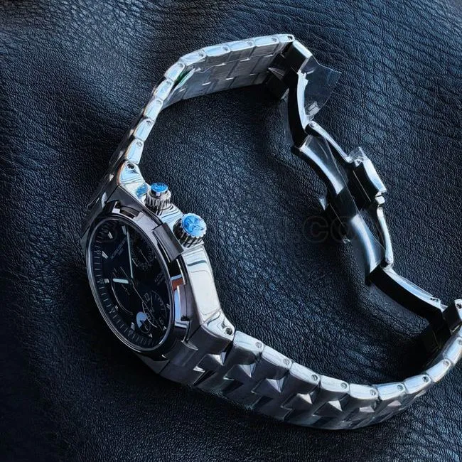 The best replica watch KR factory Vacheron Constantin travels all over the world blue dial47450front live photo
