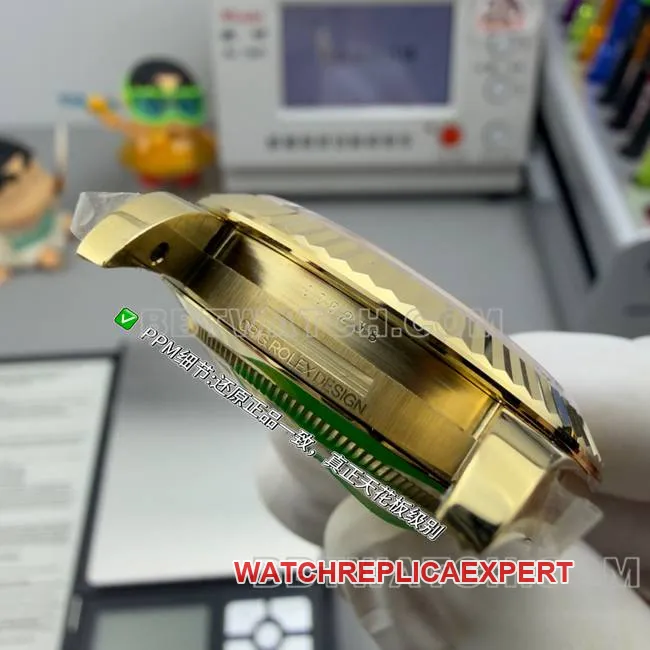 top-tier watch PPM factory RolexDay-Date mechanical black dialyellow goldcaseback live photo