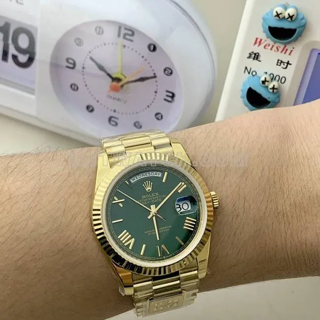 collectible watch Rolexyellow goldPPM factory Day-Date mechanical green dial Roman numerals braceletlive photos