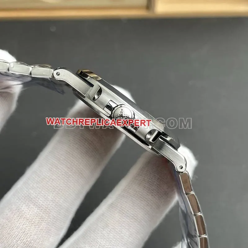 Patek Philippe collectible watch DDF factory Nautilus40mmgreen dial330movementsteel bracelet caseback live photo