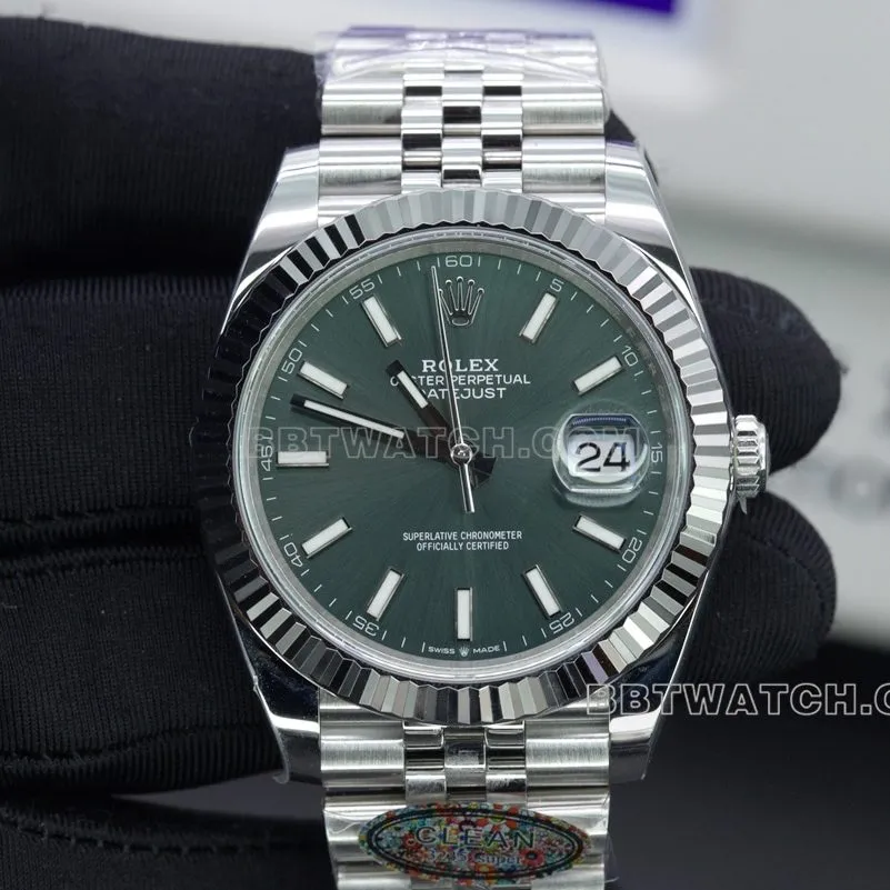 Studying the subtle beauty of Rolex collectibles
