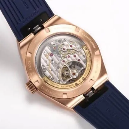 top-tier replicaBBRVacheron Constantin, the king of steel watches with peak appearance, blue dial, travels all over the world tourbillondetail shots