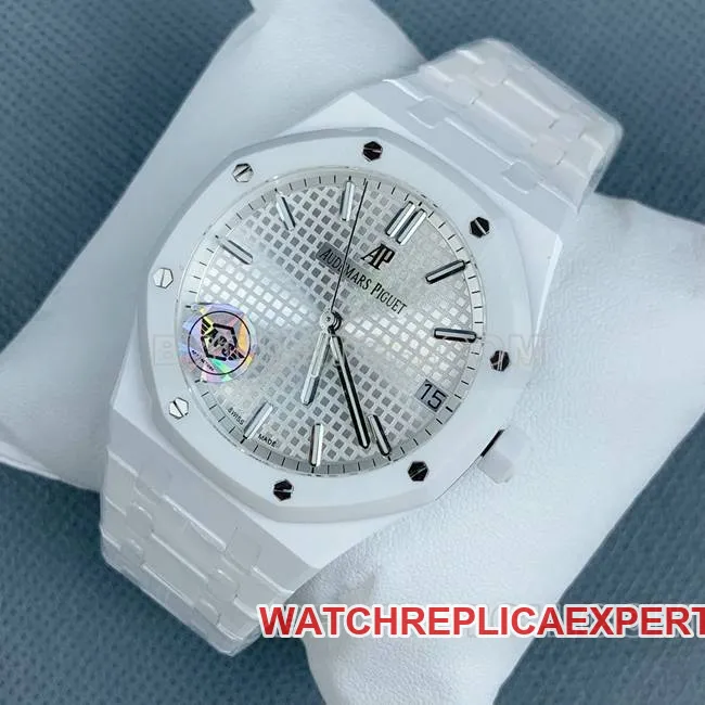 collectible watch Royal OakAPS factory Audemars Piguetsilver dial white ceramic15500front live photo