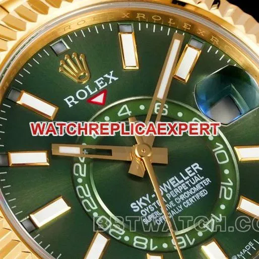 AR+ factory collectible watch Rolex pilot green dial mechanical yellow gold steel braceletfront live photo