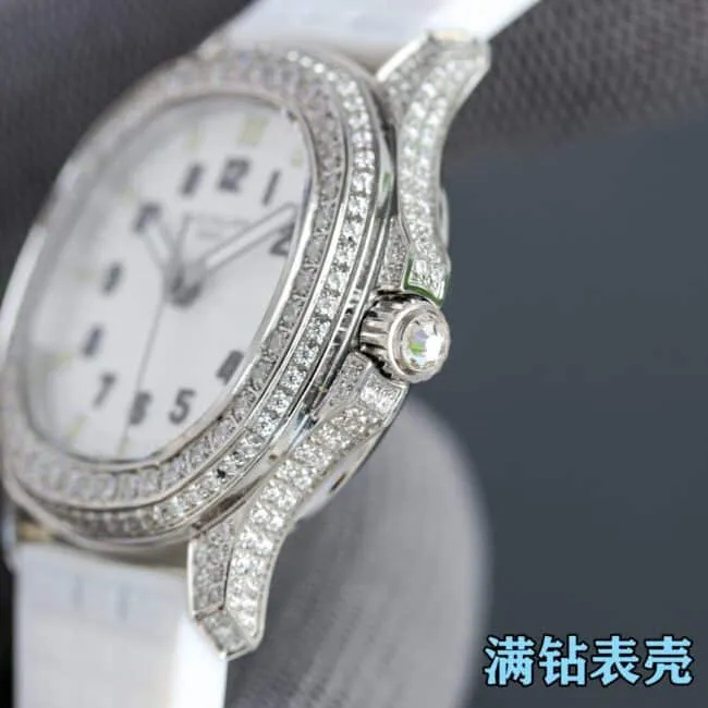 Major high-quality replicaTW launches Patek Philippe women's mechanical series full diamond white dial watch detail shots