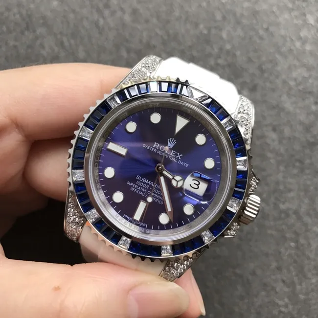 top-tier watch Rolex men's blue dialrubber strapSubmariner series v3 version automatic movement watch side view