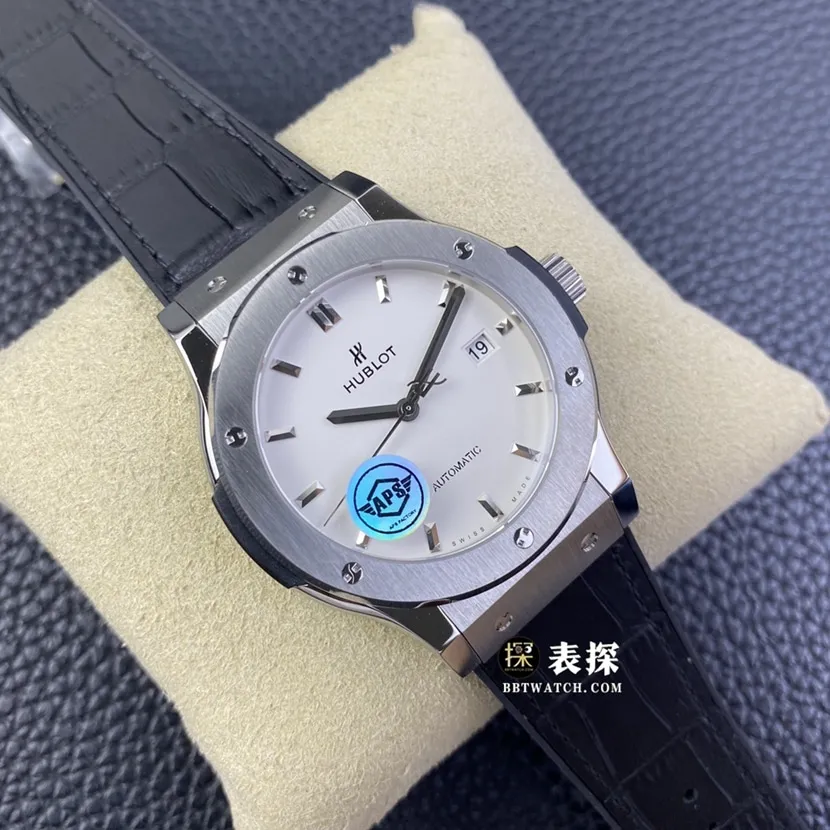 Hublot ceiling, APS classic fusion watch, front view